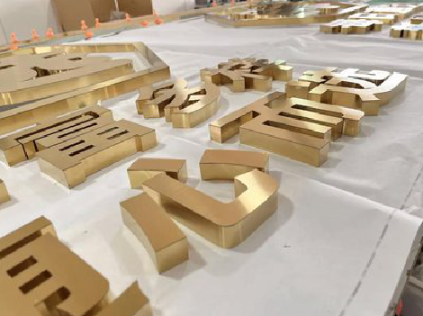 攸县拉丝不锈钢字的特点。